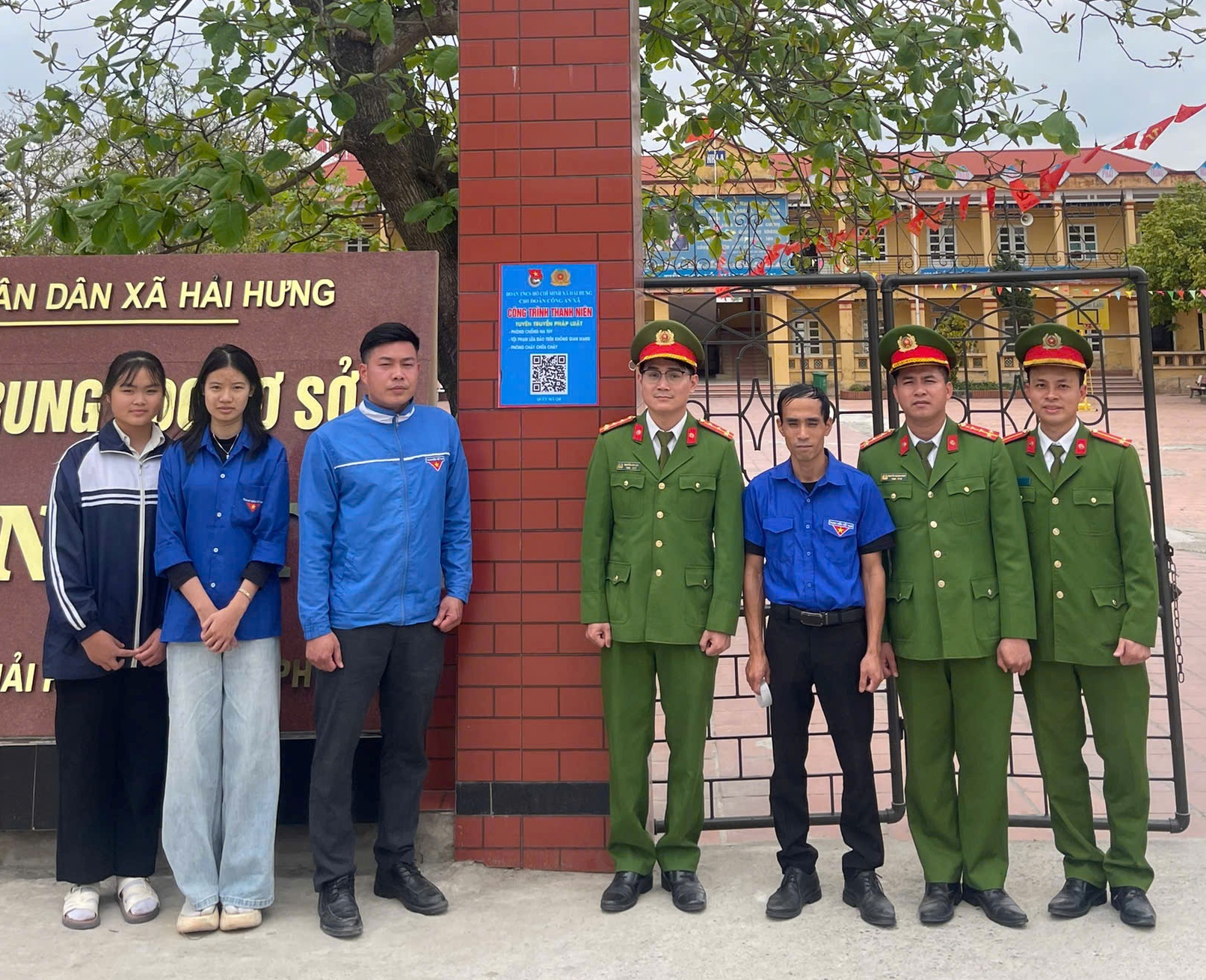 Chi đoàn Công an xã Hải Hưng triển khai mô hình công trình thanh niên “Mã QR an ninh” 